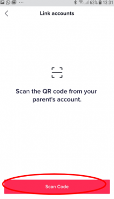 8) במכשירו של הבן\בת - יש ללחוץ על "Scan Code" ולסרוק את הקוד שמופיע במכשירו של ההורה בשלב 7